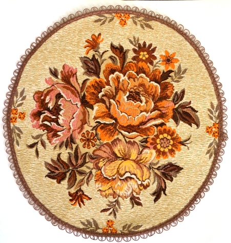 Салфетка из гобелена "Золотая чаша"